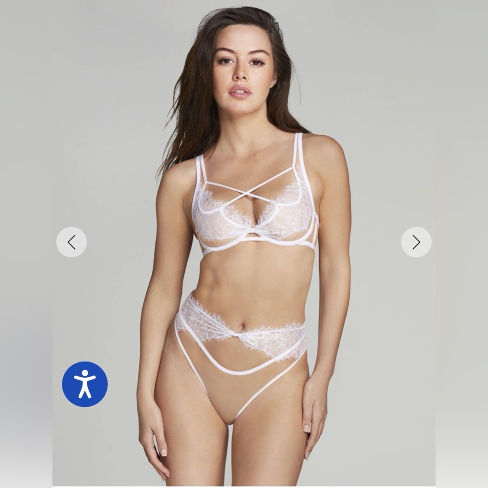 Agent Provocateur Palma Plunge Bra & High Waisted Brief Set - White / Nude